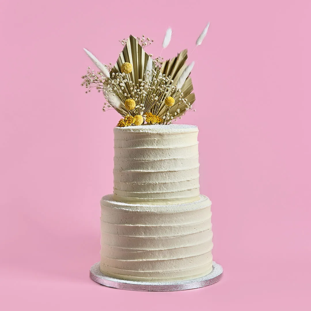 Classic Tiered Wedding Cake - Image 4