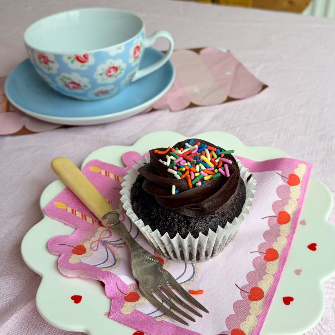 Alternative view of Chocolate Cupcake Box