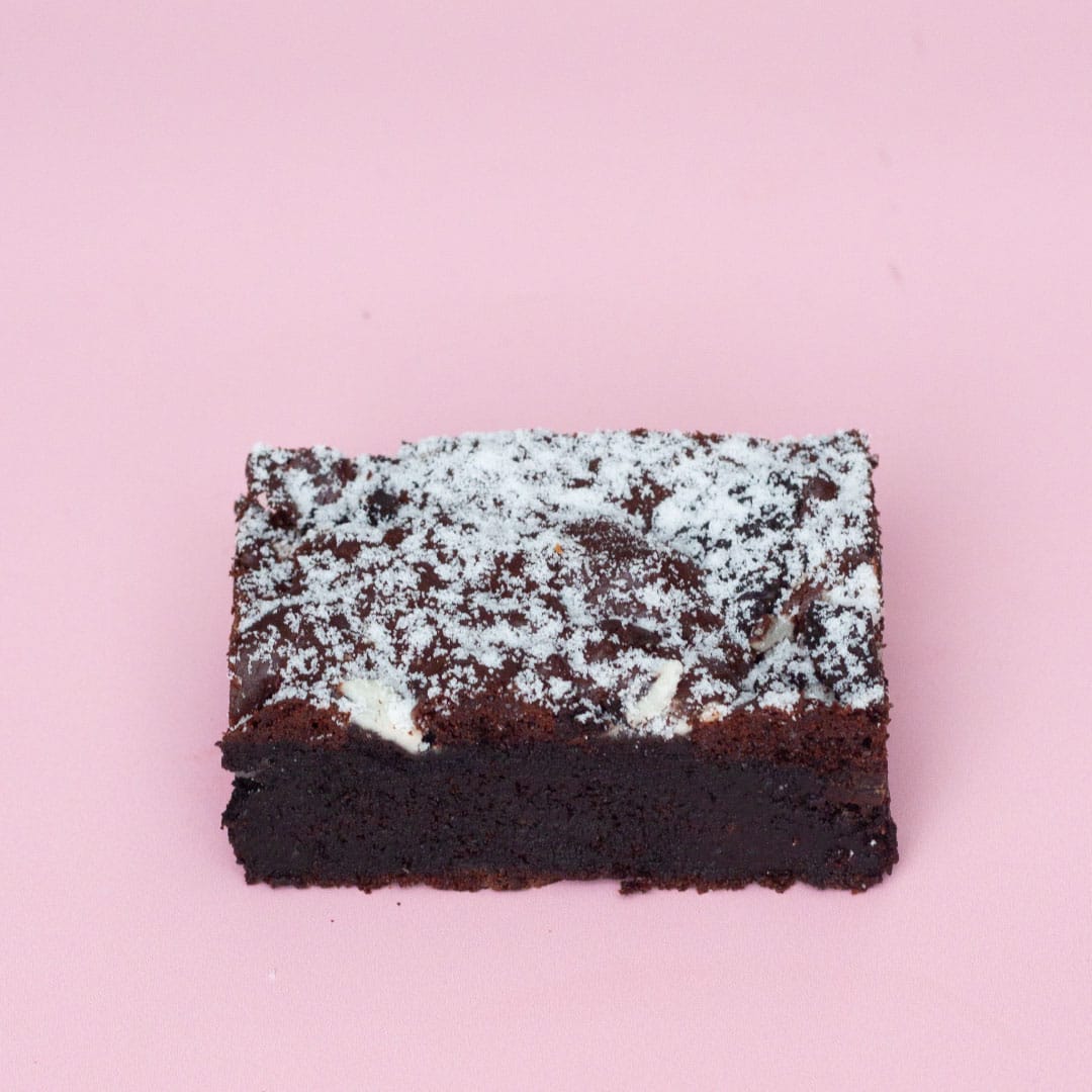 Alternative view of UK Vegan Oreo Brownie